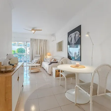 Pool View Golf Park Tenerife Apartment *